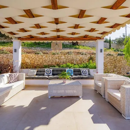 فيلة Tila By Agnítsini